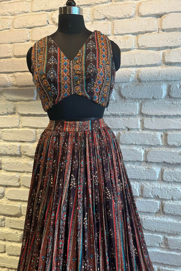 Nandi Croptop Skirt Set
