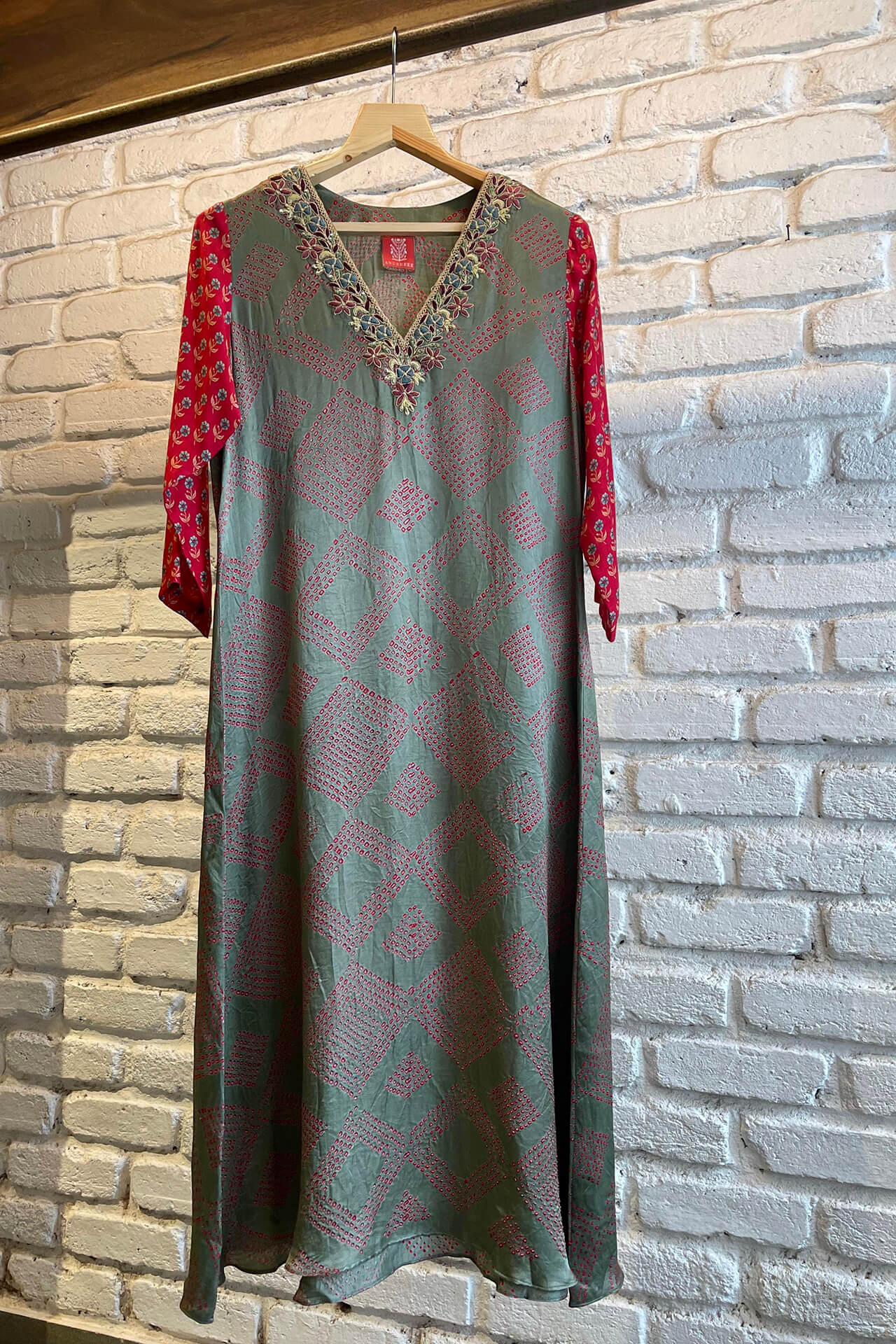 Off White Banarasi Suit Set