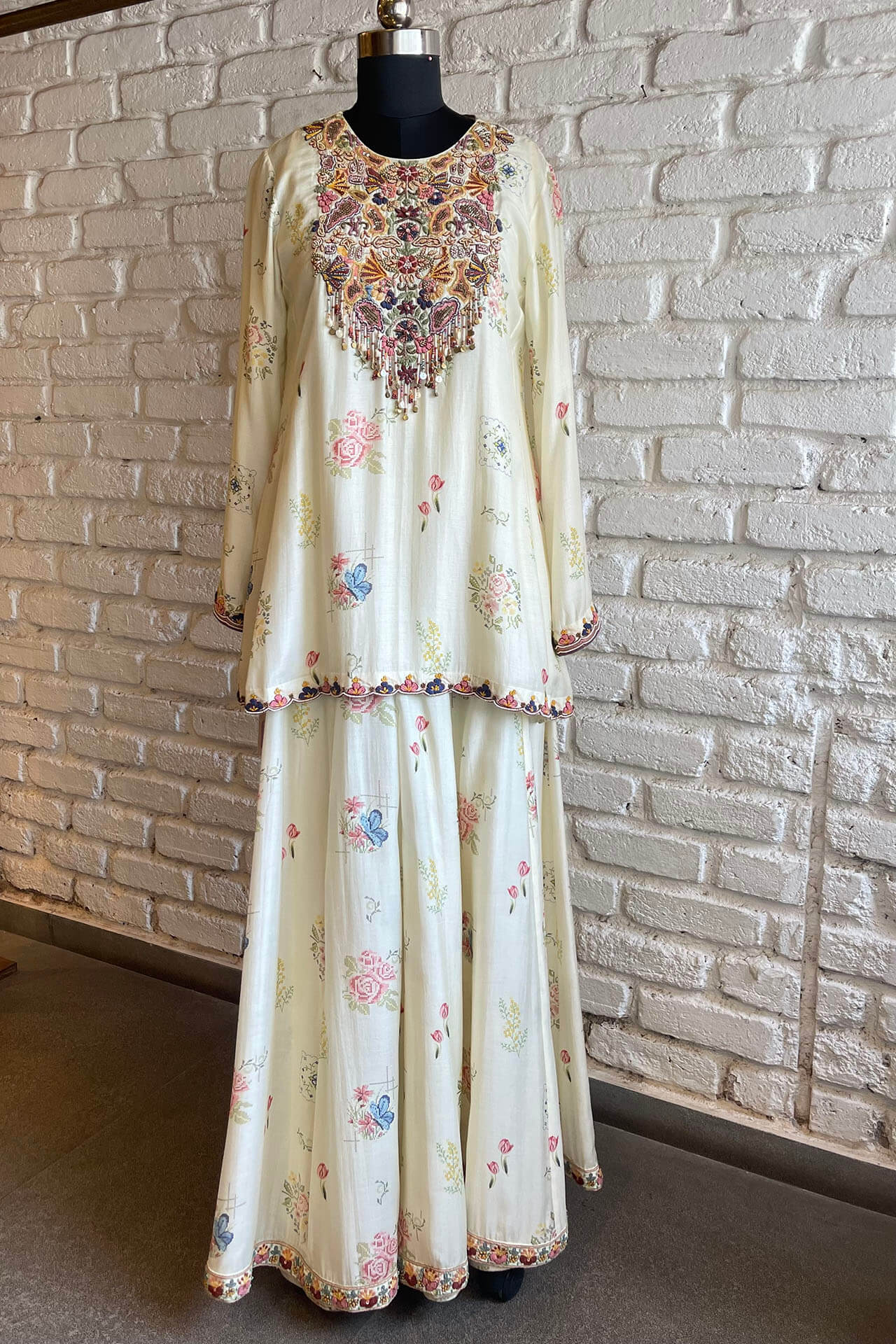 Ruhani kurta sharara